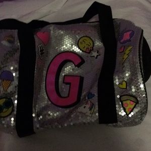 G initial travel bag
